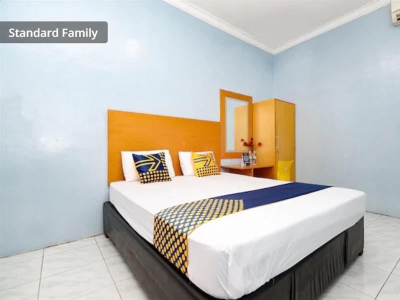 Oyo 2240 Simpang Tujuh Residence Kudus Esterno foto