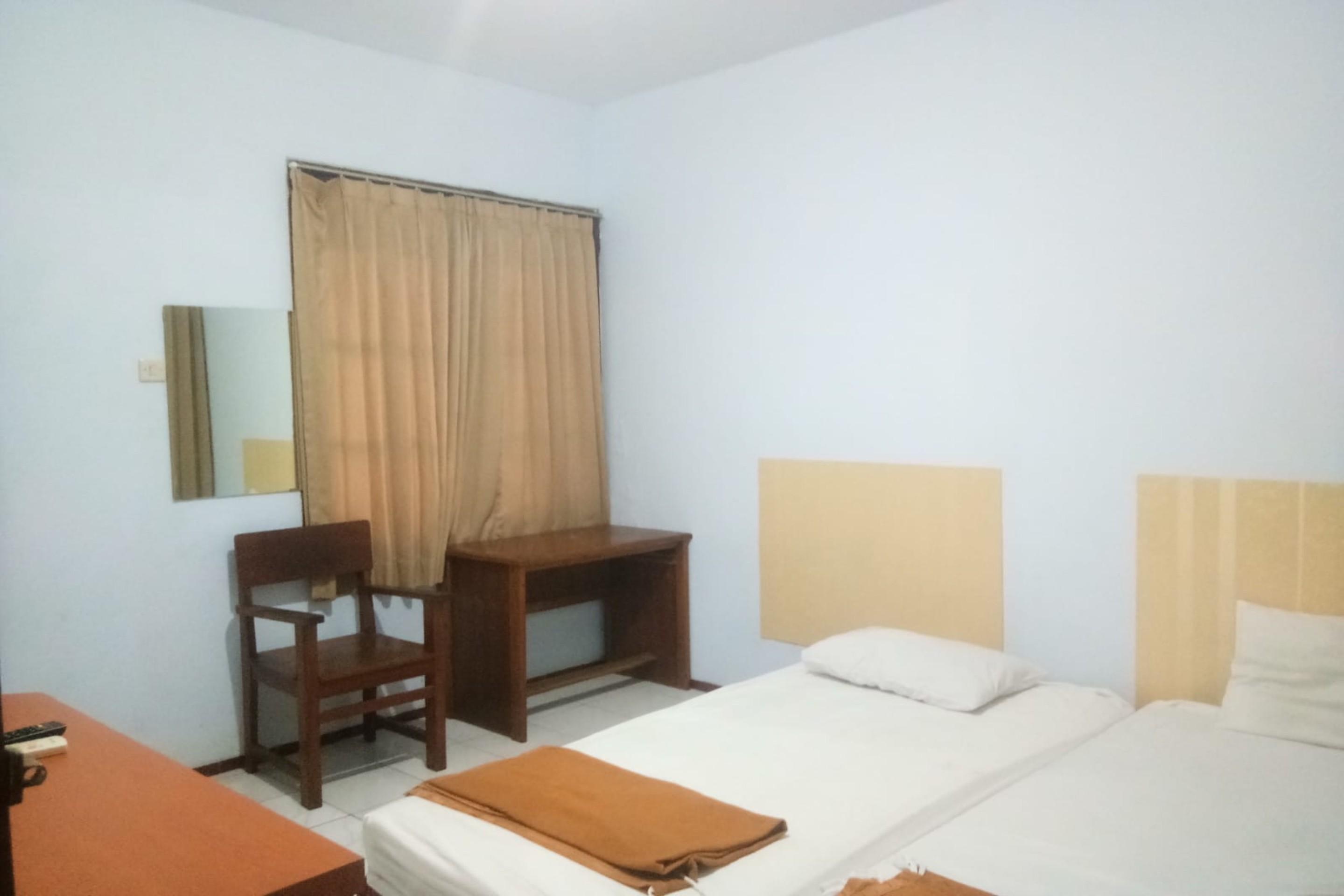 Oyo 2240 Simpang Tujuh Residence Kudus Esterno foto