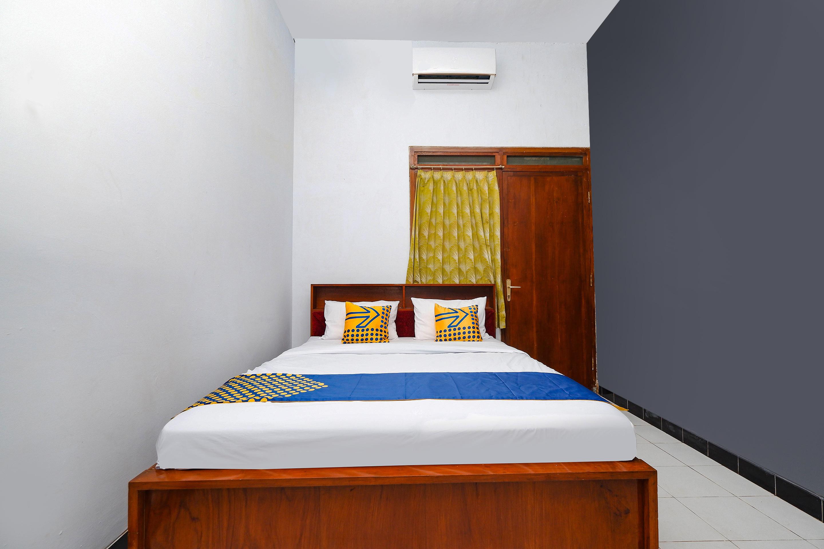 Oyo 2240 Simpang Tujuh Residence Kudus Esterno foto