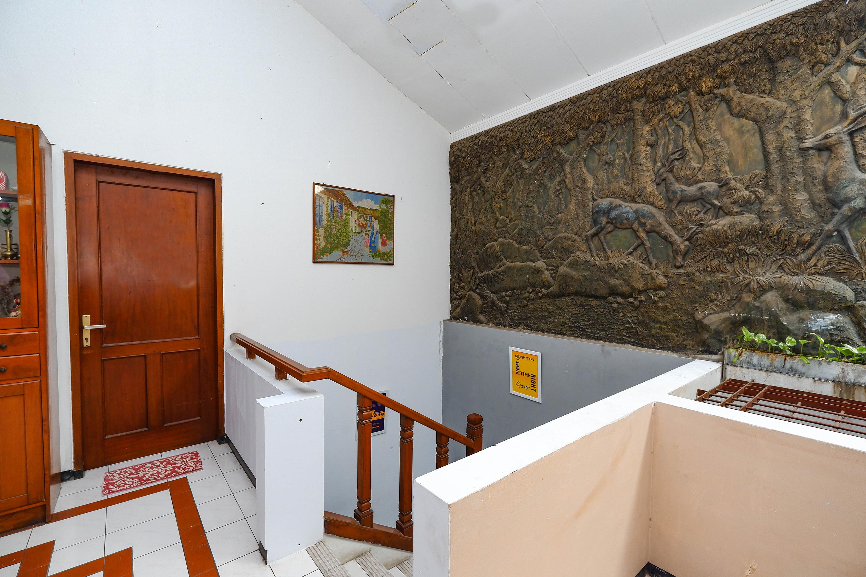 Oyo 2240 Simpang Tujuh Residence Kudus Esterno foto