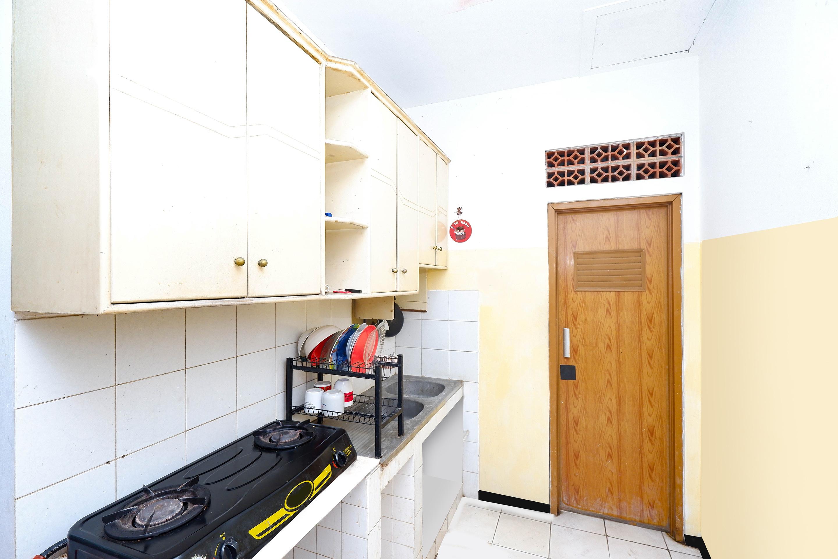 Oyo 2240 Simpang Tujuh Residence Kudus Esterno foto